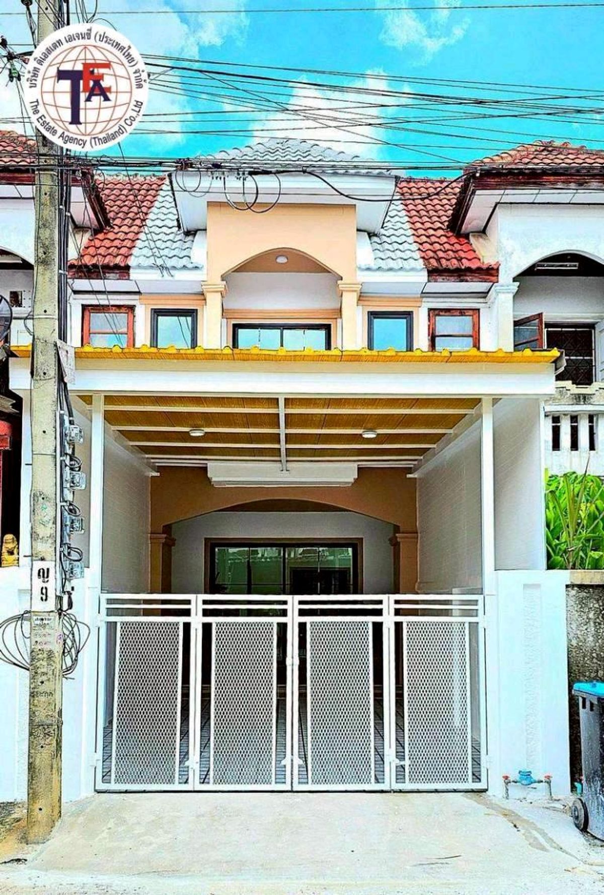 For SaleTownhomeNonthaburi, Bang Yai, Bangbuathong : 2 storey townhouse for sale, Rung Rueang Village 6, Bang Kruai-Sai Noi, Bang Rak Phatthana, Bang Bua Thong, Nonthaburi, Ratchadaphisek, Central West Kasemrad Rattanathibet Hospital Lotus Bang Bua Thong