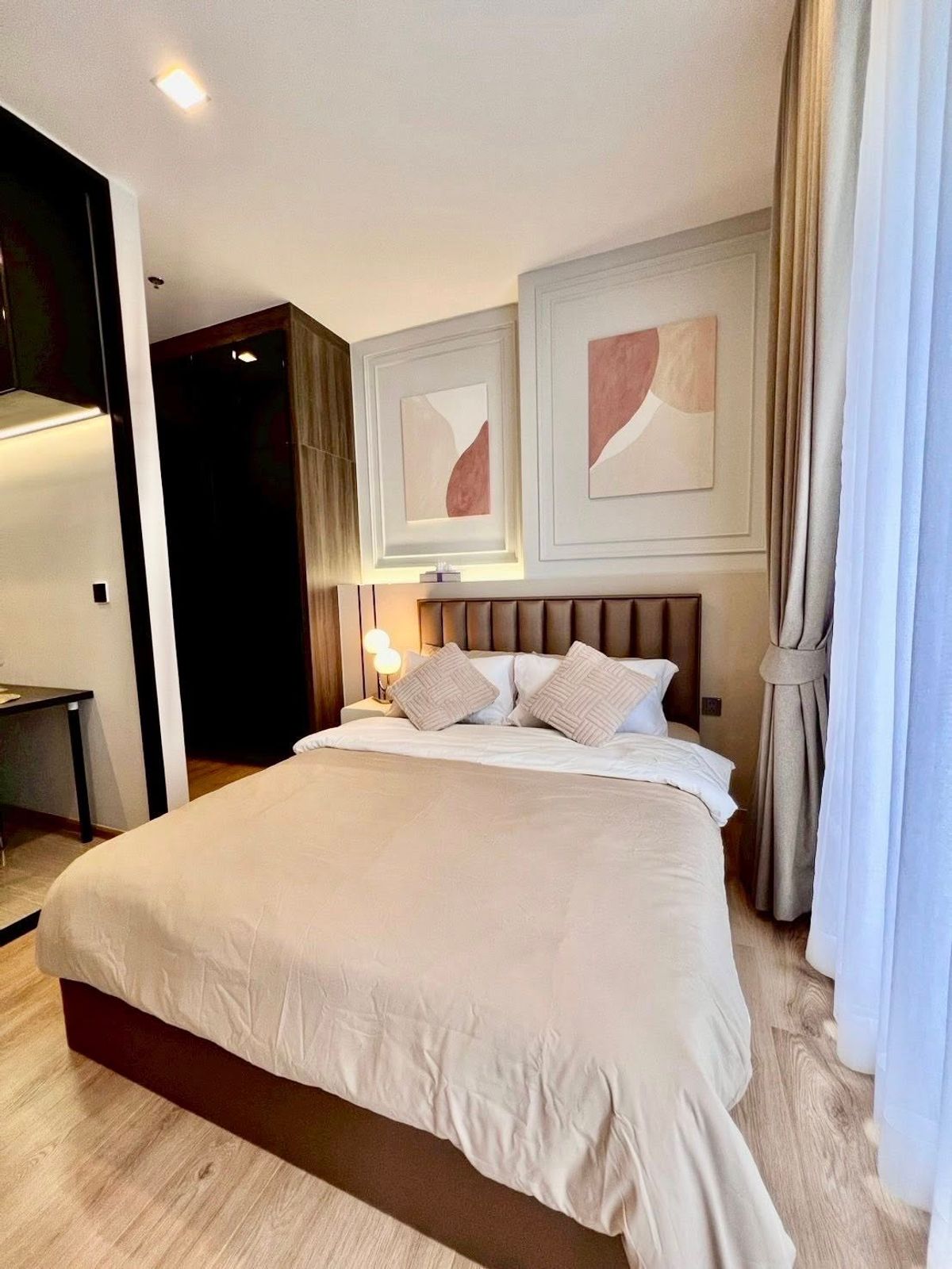 For RentCondoAri,Anusaowaree : 🏠 Rent a Noble Around Ari 🤍 New room with 1 hand with furniture and electrical appliances in the room. 🚆 Near BTS Ari only 90 meters