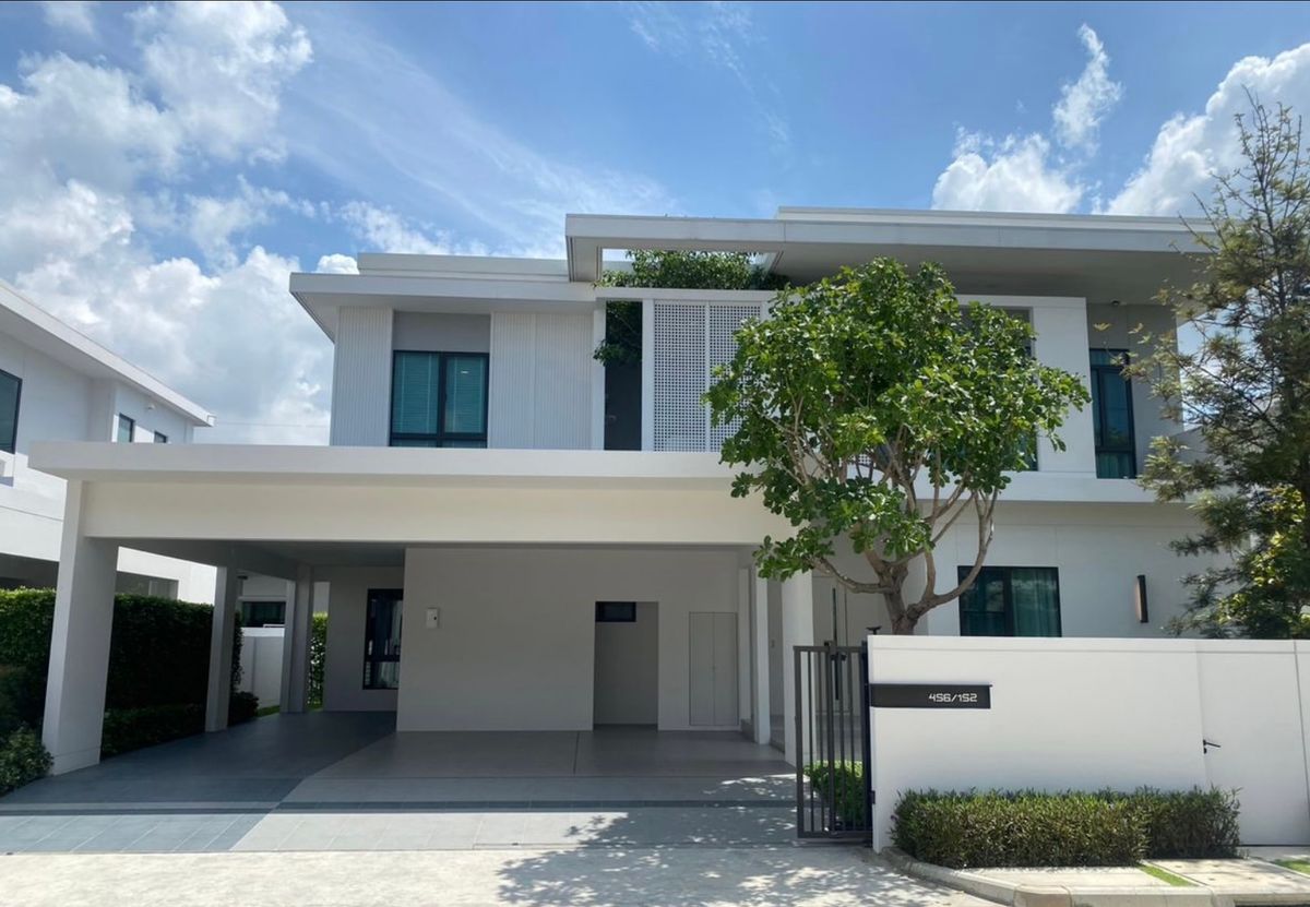 For RentHouseSamut Prakan,Samrong : Rent a 2 -story detached house, Manthana, Bang Na Km. 15, beautiful, luxurious, ready to stay.