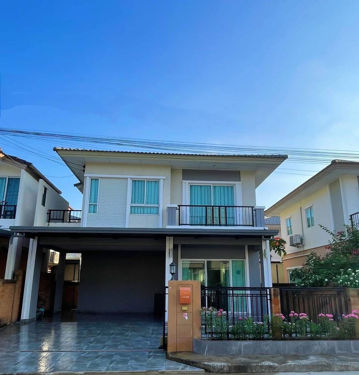 For RentHouseSamut Prakan,Samrong : 2-storey twin house for rent, Passorn Pride, Srinakarin-Nam Daeng, beautiful house, complete furniture, ready for 38,000 baht