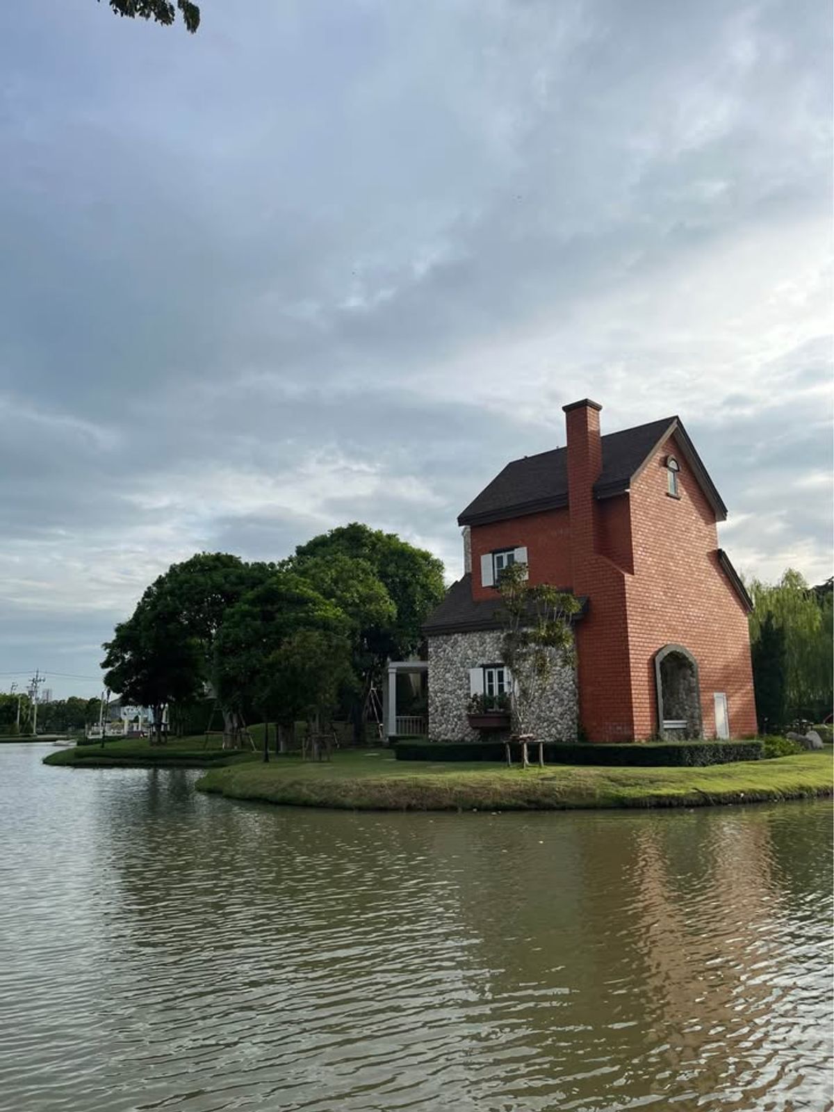 ให้เช่าบ้านสมุทรปราการ สำโรง : ให้เช่าบ้านเดี่ยว Villaggio บางนา พร้อมเฟอร์นิเจอร์ ครบ เข้าอยู่ได้ทันที!