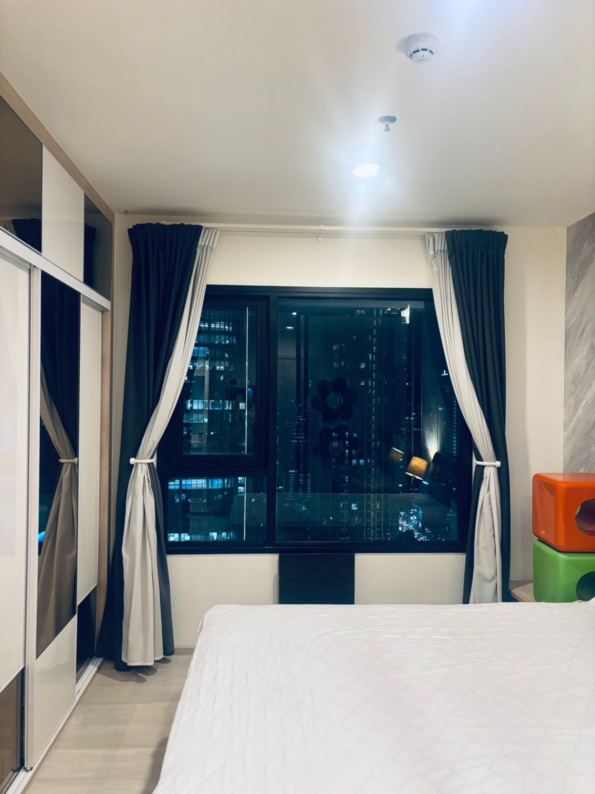 For RentCondoRama9, Petchburi, RCA : 9060♛ Rent 1 bedroom ♙ Life Asoke ♜MRT Phetchaburi ∞099-5919653,065-9423251🜲Line@surreside