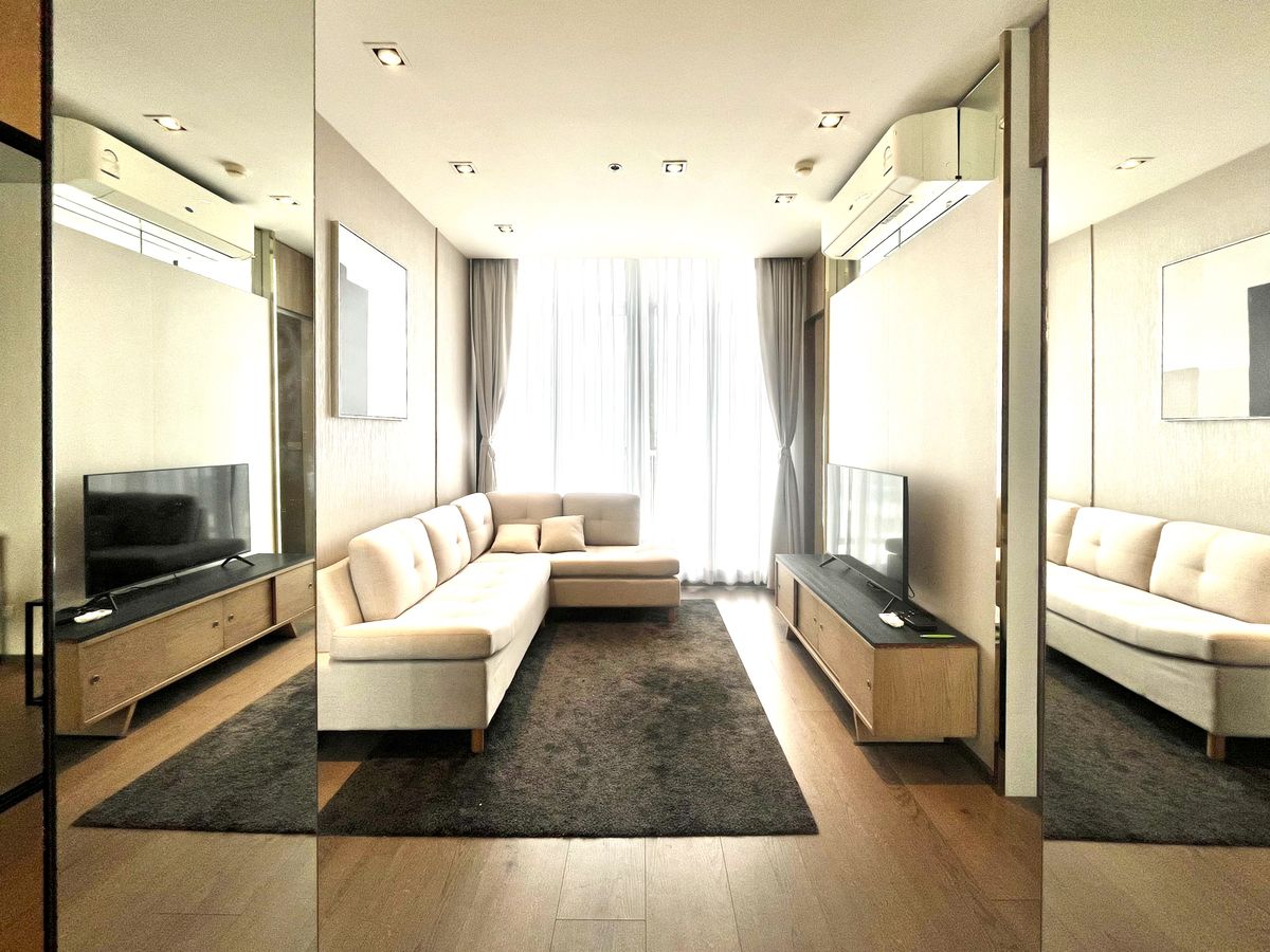 For RentCondoSukhumvit, Asoke, Thonglor : Urgent rent! Park 24 - Big room 45 sq.m., high class view, city view, ready to be near BTS Phrom Phong