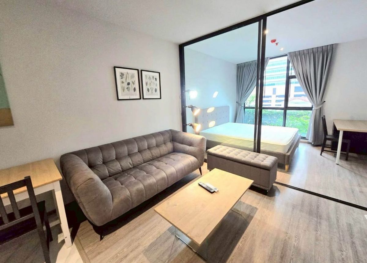 For RentCondoSukhumvit, Asoke, Thonglor : Rent cheap !! Condo 1 minute BTS Ekkamai Ritmai Condo For Rent 1 Min BTS EKKAMAI Station Rhythm Ekkamai