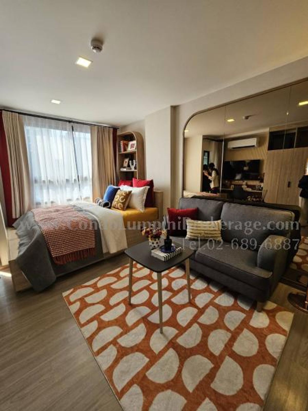 For SaleCondoSapankwai,Jatujak : Condo for sale, The Muve Pradipat, a new condo, complete with good location, good location, worth the investment, convenient to travel near the BTS Saphan Khwai and the expressway.