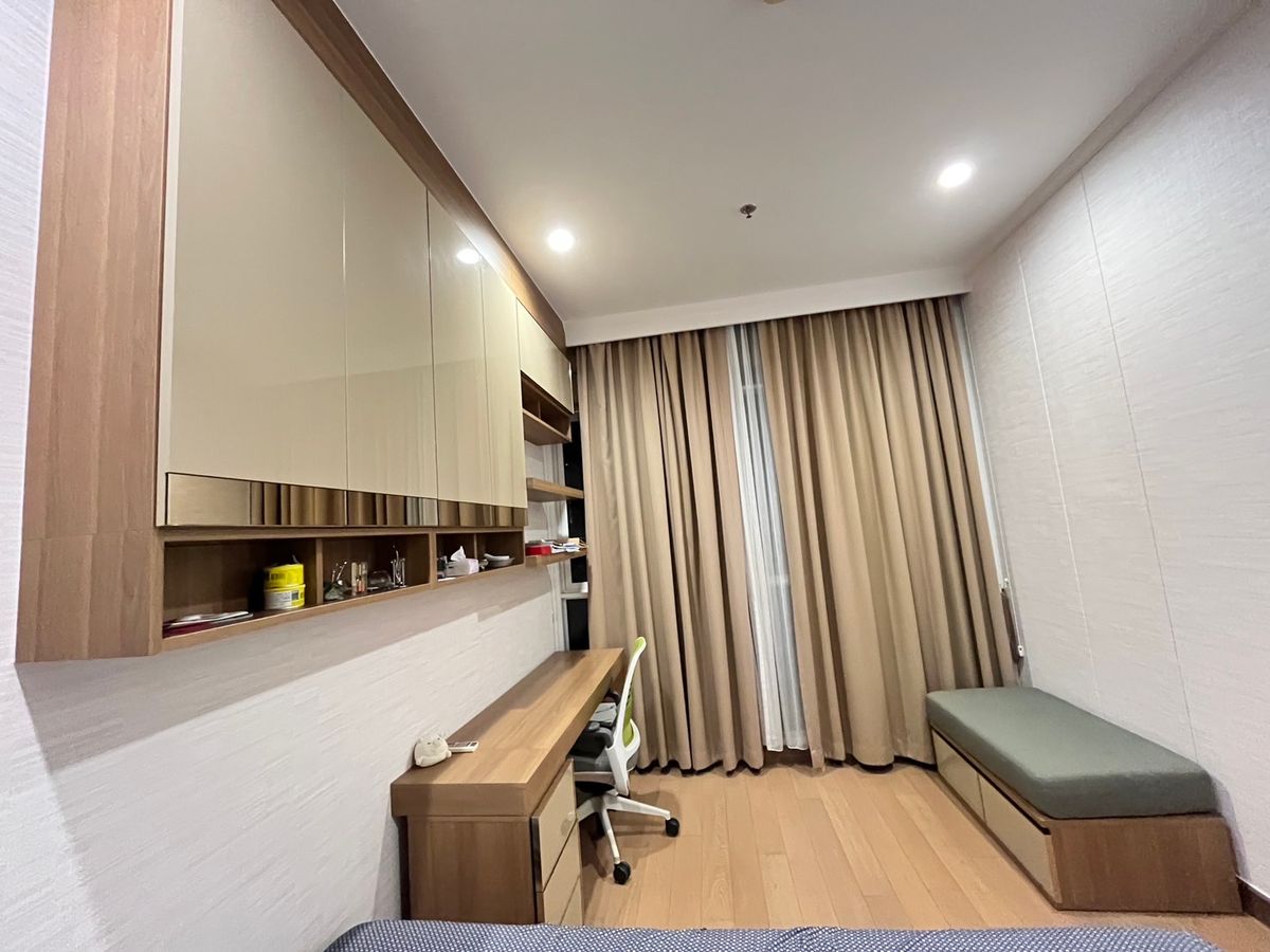 For RentCondoSilom, Saladaeng, Bangrak : urgent!!! Condo for rent, Supalai Elit Surawong, Swimming Pool, Floor 8 Fully Furnished