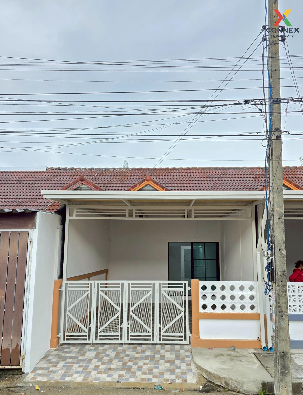 For SaleTownhomePathum Thani,Rangsit, Thammasat : For Sale Townhouse/Townhome  , Tharadol buri , Lam Phak Kut , Thanyaburi , Pathum Thani , CX-125141