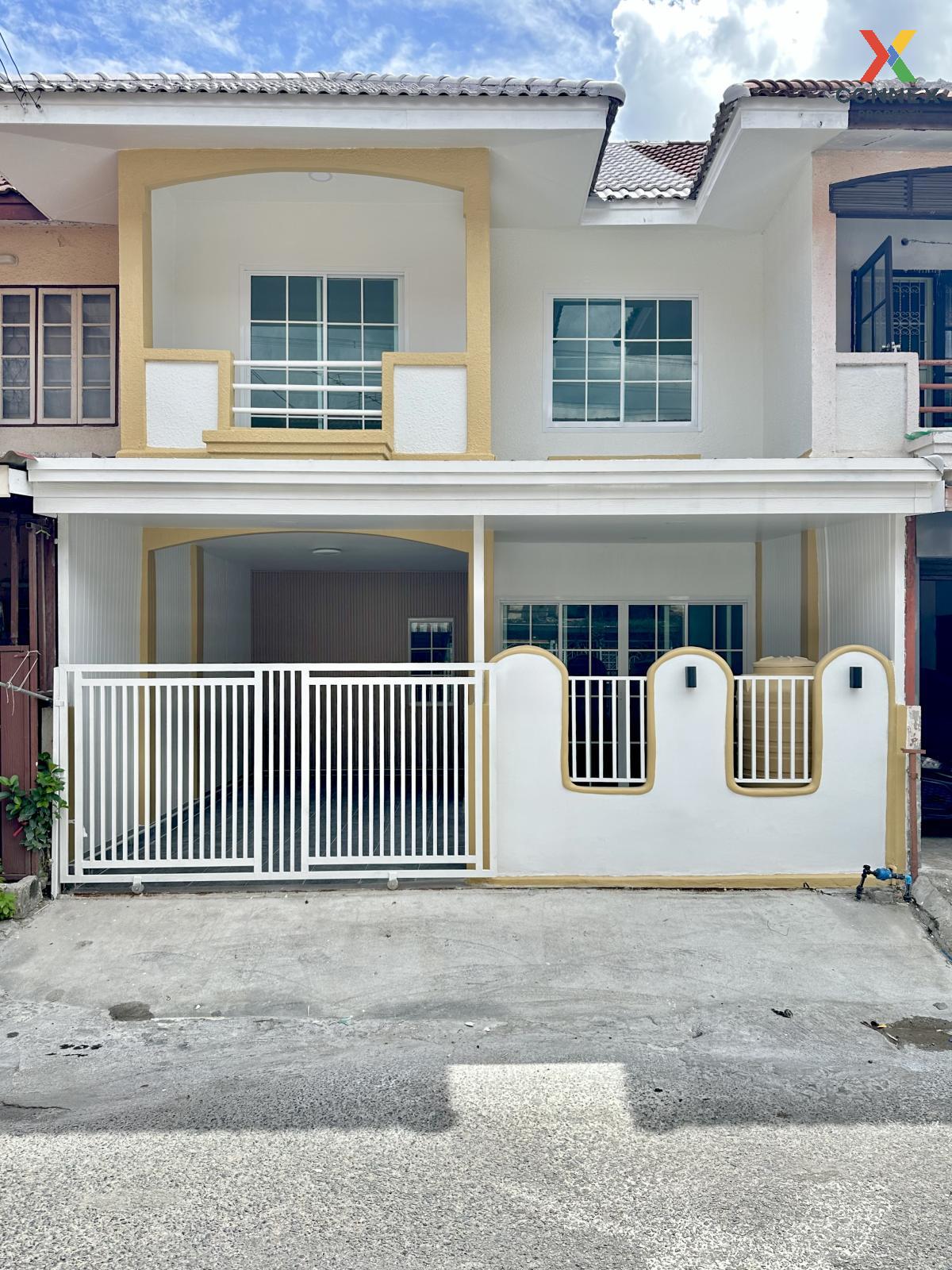 For SaleTownhomePathum Thani,Rangsit, Thammasat : For Sale Townhouse/Townhome  , Baan Pornthisan 5 , Lam Phak Kut , Thanyaburi , Pathum Thani , CX-124685