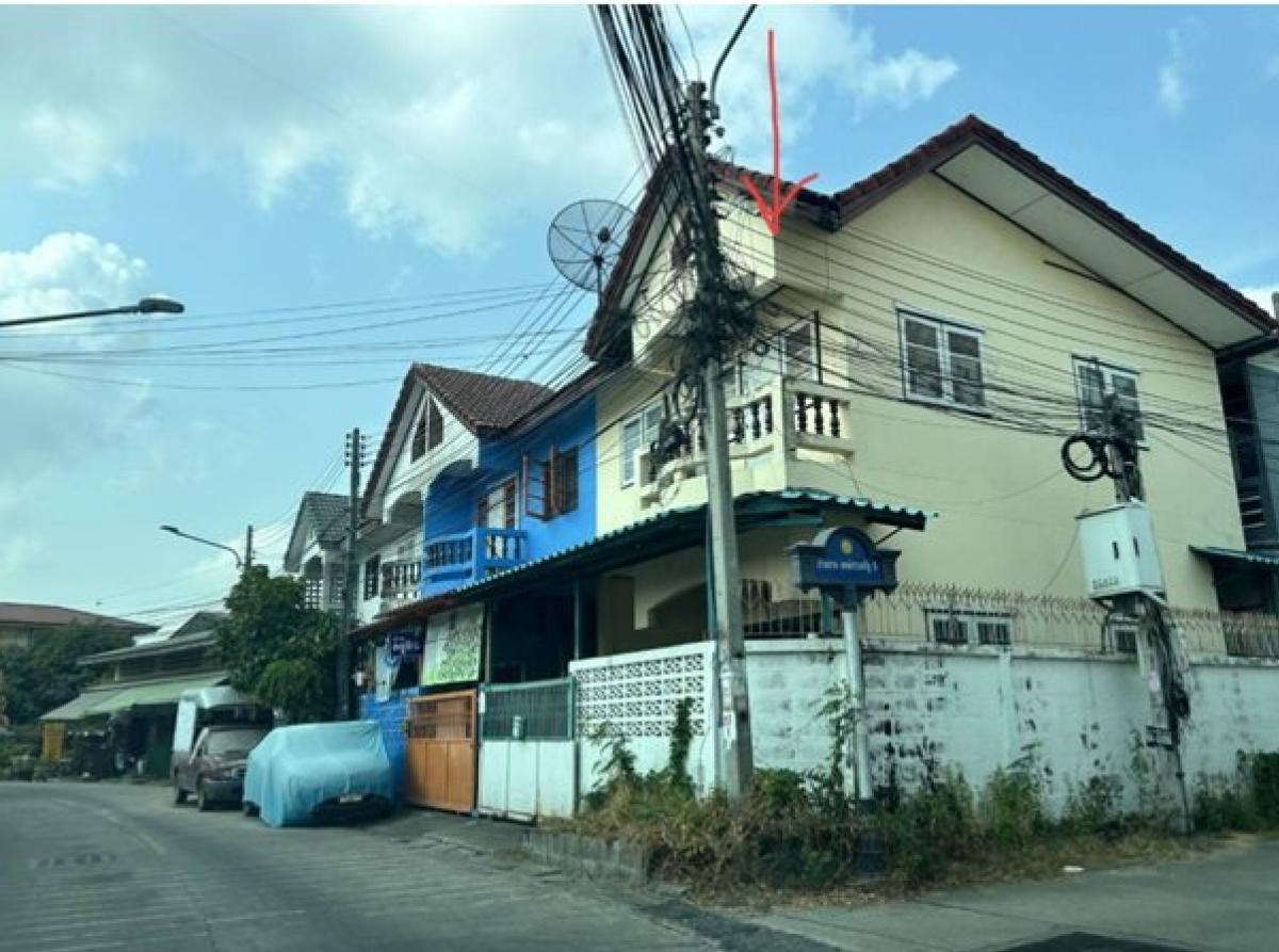 For SaleTownhomePattaya, Bangsaen, Chonburi : For Sale 2 - storey townhouse end unit area 17 square wah Phongprasit Road Mueang Chonburi Chonburi , Ban Suan , Mueang Chon Buri , Chon Buri , CX-127060