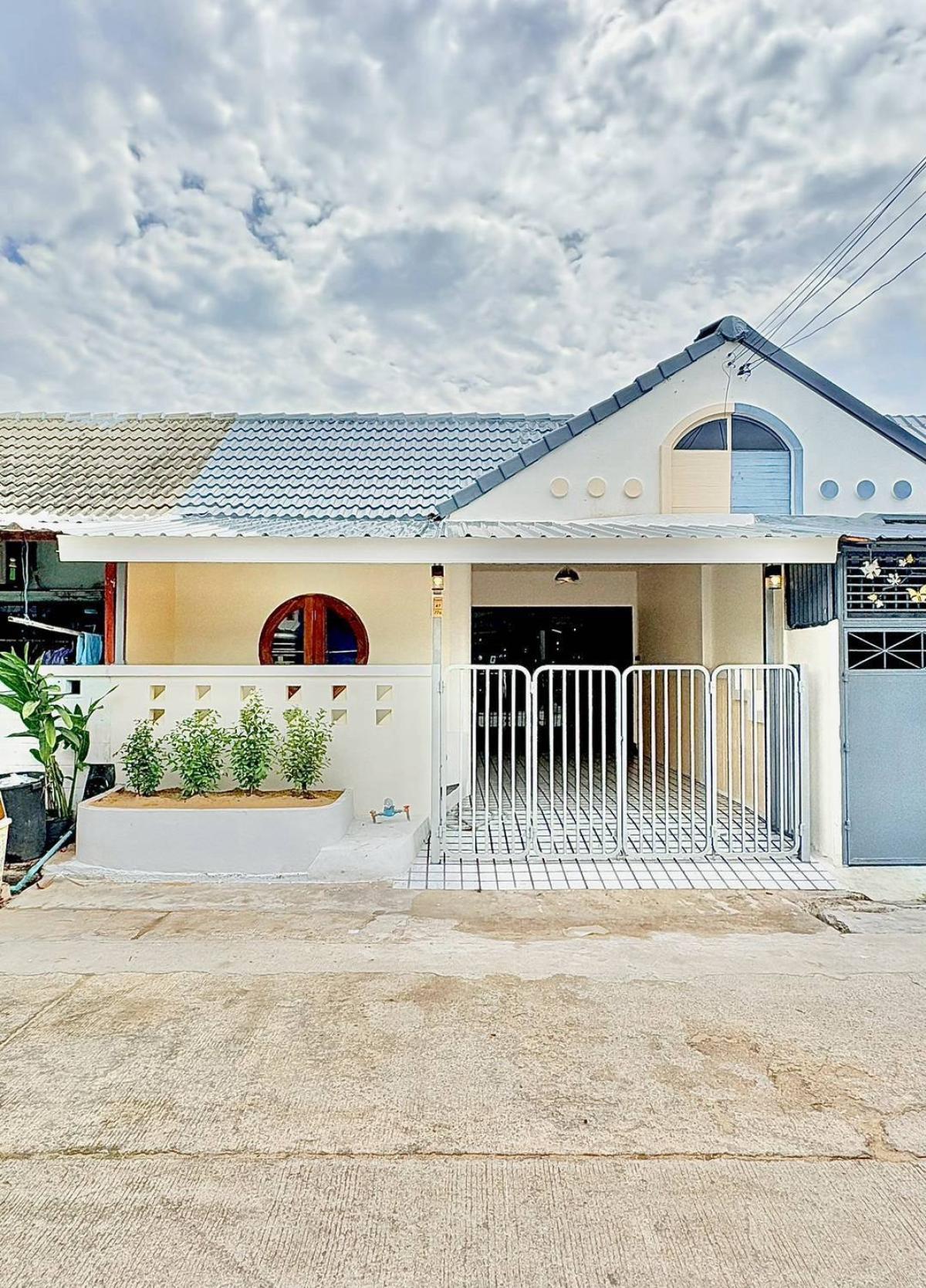 ขายทาวน์โฮมนนทบุรี บางใหญ่ บางบัวทอง : ขายทาวน์เฮ้าส์/ทาวน์โฮม  บ้านร่มเงาไม้ บางบัวทอง บางบัวทอง นนทบุรี CX-126983