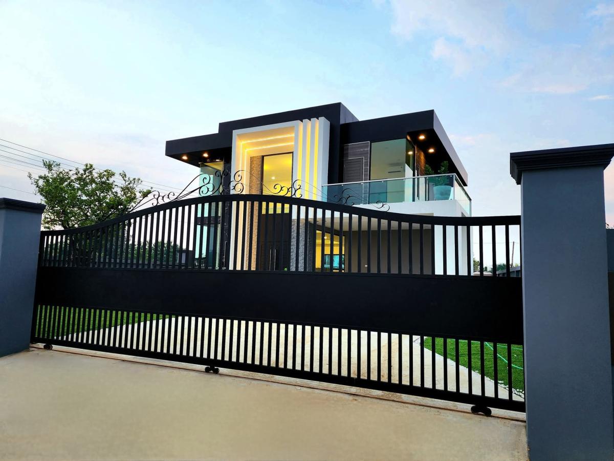 ขายบ้านนครปฐม : ขายบ้านเดี่ยว,เซ็นทรัลนครปฐม วิวสวย หน้ากว้าง บางแขม เมืองนครปฐม นครปฐม CX-126699