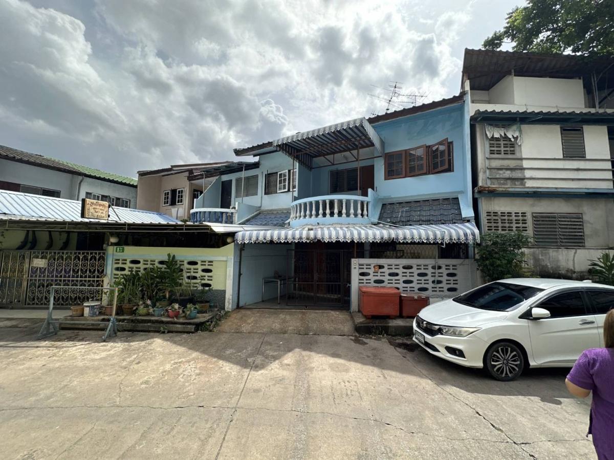 For SaleTownhomeNonthaburi, Bang Yai, Bangbuathong : For Sale 2 -Storey townhouse Soi 15  Tiwanon 29 , Bang Kraso , Mueang Nonthaburi , Nonthaburi , CX-127755
