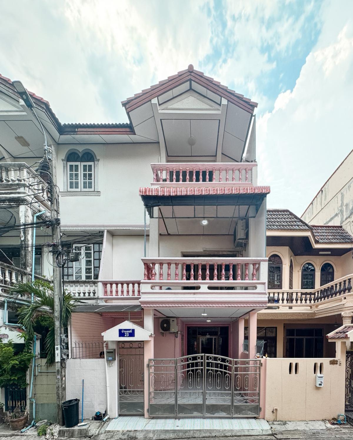 For SaleTownhomePinklao, Charansanitwong : For Sale Townhouse/Townhome  , Baan 84 Mansion , MRT-Ladprao 71 , Wang Thong Lang , Wang Thong Lang , Bangkok , CX-128495