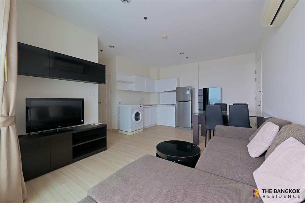 ขายคอนโดลาดพร้าว เซ็นทรัลลาดพร้าว : 🔥Life@Ladprao 18  	2 Bed 1 bath 	55 Sq.m. 	  5,015,000 ห้องพร้อมเฟอนิเจอร์ ตำแหน่งดี ห้องสวย ห้องมุม ถูกมาก high floor