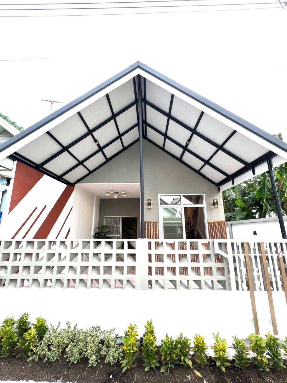 For SaleTownhomeMahachai Samut Sakhon : For Sale Nattaya Bangpla Village , corner unit , wide frontage , newly renovated , Tha Sai , Mueang Samut Sakhon , Samut Sakhon , CX-132000