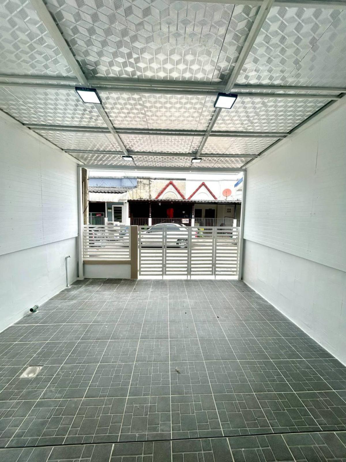 ขายทาวน์โฮมนนทบุรี บางใหญ่ บางบัวทอง : ขายทาวน์เฮ้าส์/ทาวน์โฮม หมู่บ้านพิมลราช 1 พิมลราช บางบัวทอง นนทบุรี CX-132806