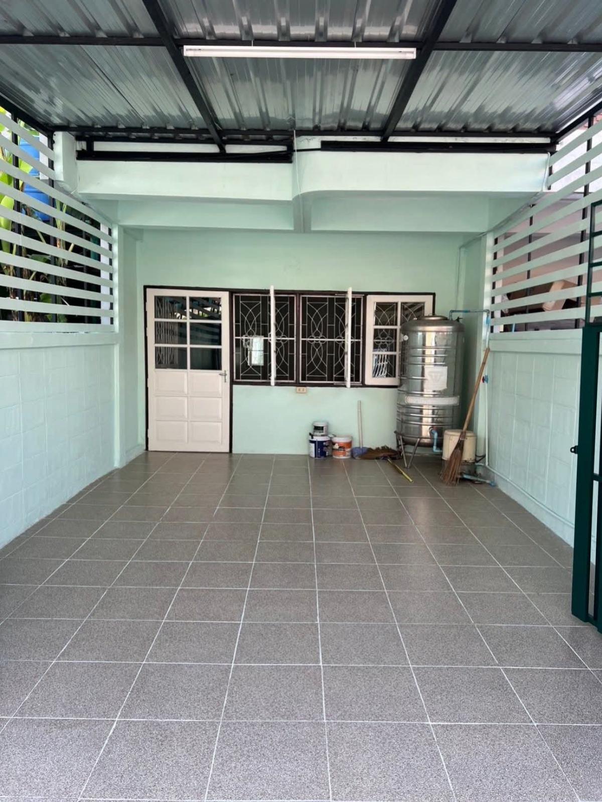 For SaleTownhomePattanakan, Srinakarin : For Sale Townhouse/Townhome  , Chairoeng Sirikul 2 , MRT-Si Nut , Suan Luang , Suan Luang , Bangkok , CX-131635