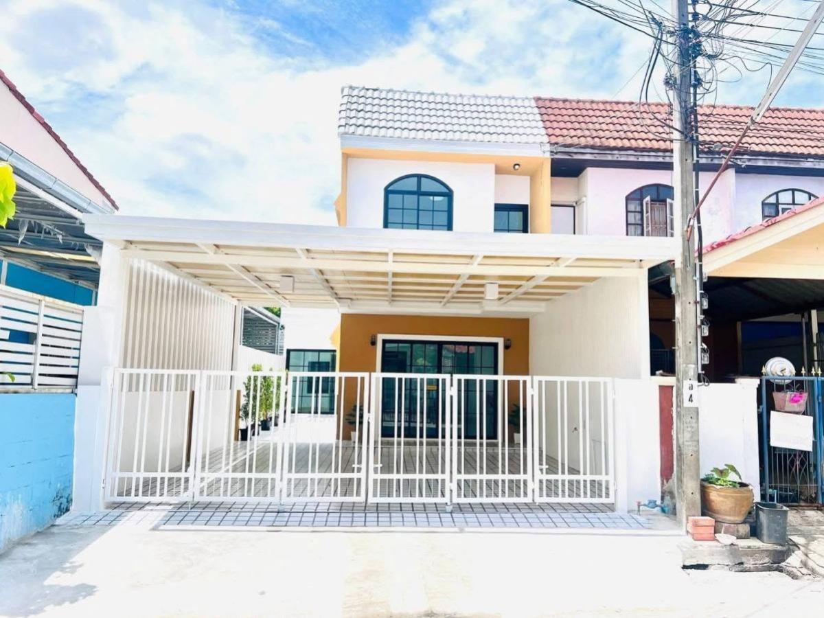 For SaleHouseNonthaburi, Bang Yai, Bangbuathong : For Sale House , Baan Buathong Land Bang Kruai - Sai Noi , newly renovated , MRT-Sam Yaek Bang Yai , Bang Bua Thong , Bang Bua Thong , Nonthaburi , CX-132119
