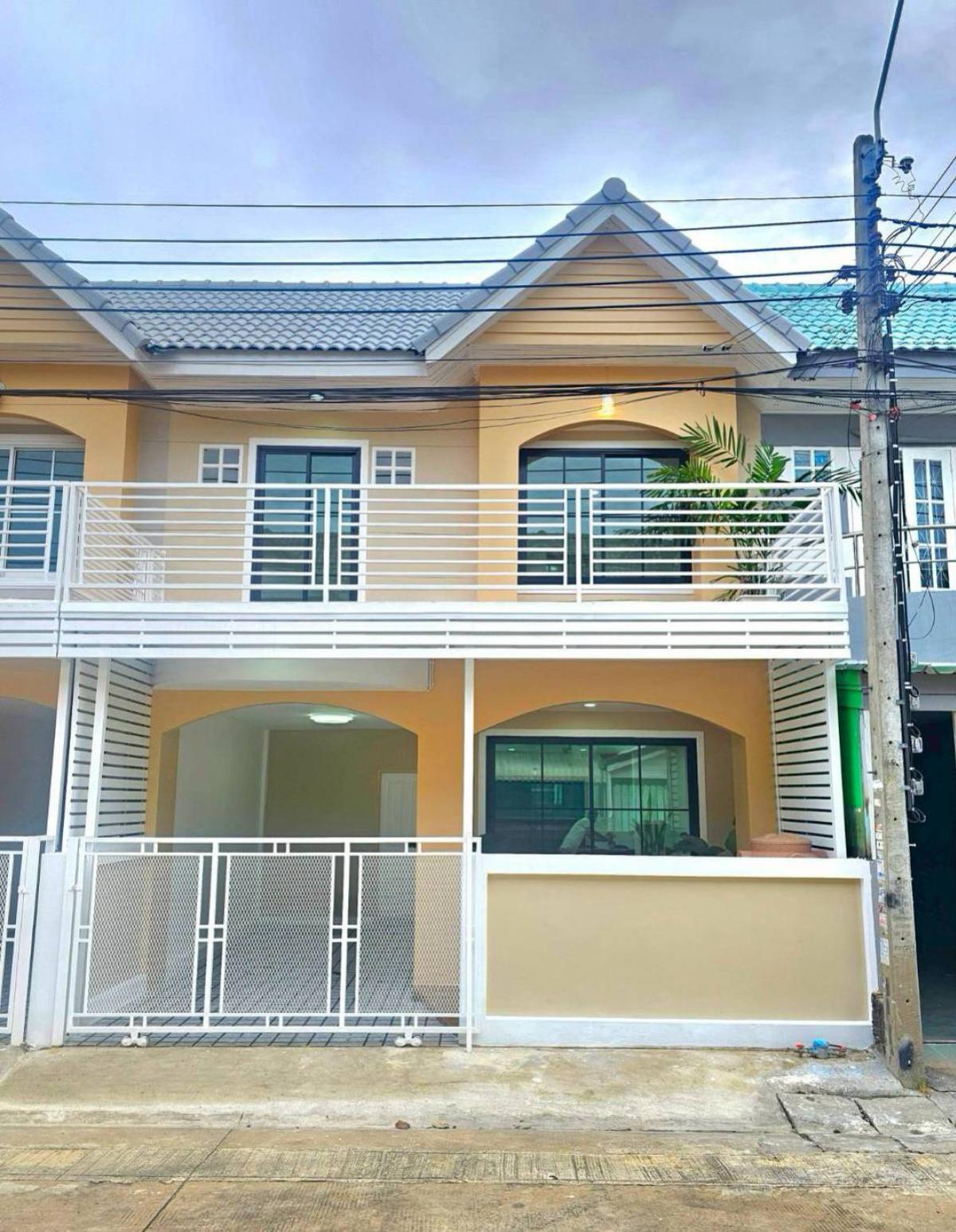 ขายทาวน์โฮมนนทบุรี บางใหญ่ บางบัวทอง : ขายทาวน์เฮ้าส์/ทาวน์โฮม  บ้านสุชา รีโนเวทใหม่ ละหาร บางบัวทอง นนทบุรี CX-125669