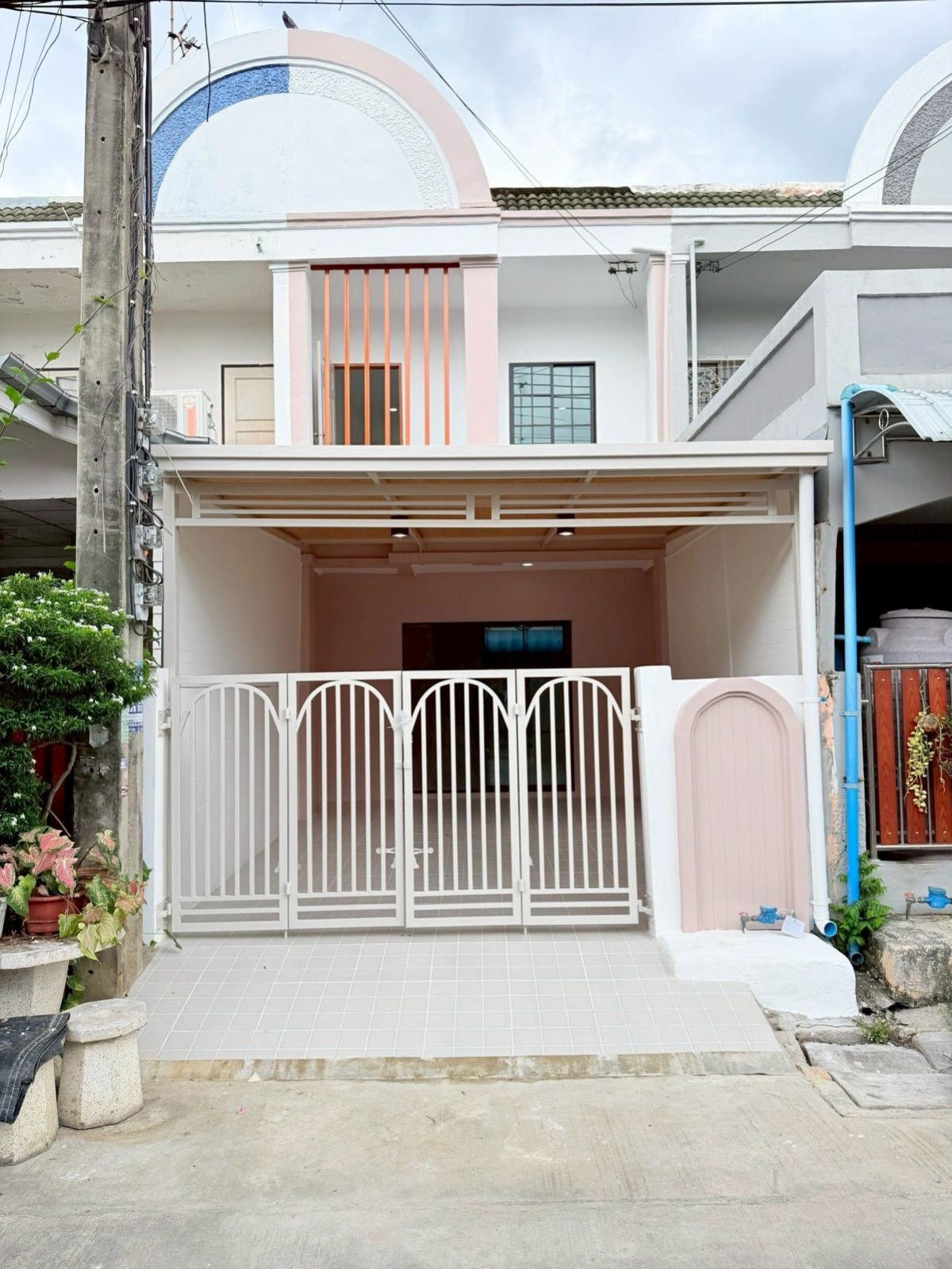 ขายทาวน์โฮมนวมินทร์ รามอินทรา : ขายทาวน์เฮ้าส์/ทาวน์โฮม  บ้านมารวย บางเขน 1 หน้ากว้าง รีโนเวทใหม่ สายไหม เขต สายไหม กรุงเทพ CX-133037