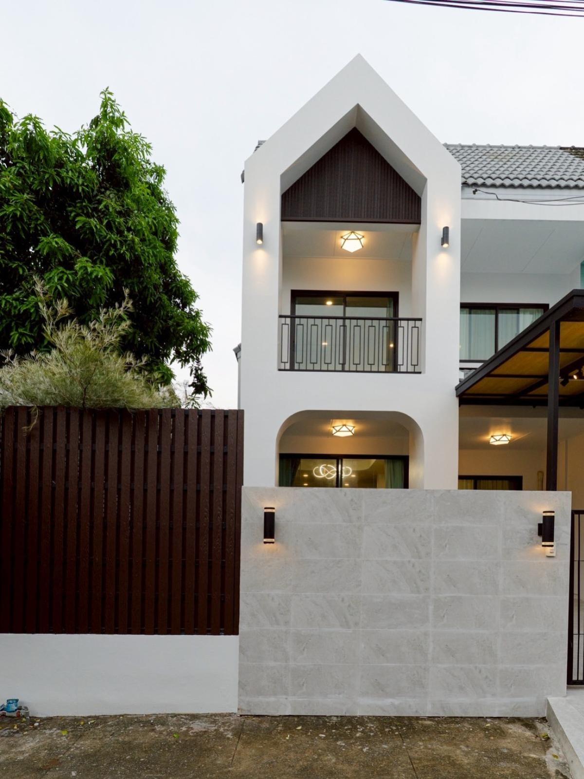 ขายบ้านลาดพร้าว101 แฮปปี้แลนด์ : ขายบ้าน  บ้านสินสุข รีโนเวทใหม่ คลองจั่น เขต บางกะปิ กรุงเทพ CX-132961