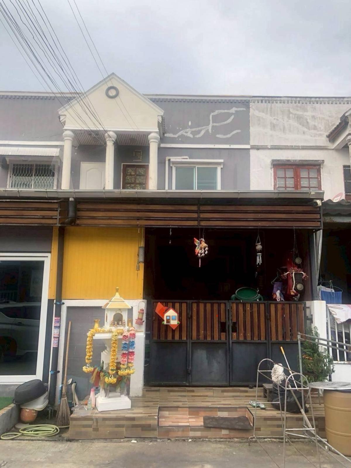 ขายทาวน์โฮมนนทบุรี บางใหญ่ บางบัวทอง : ขายทาวน์เฮ้าส์/ทาวน์โฮม  อมาตย วิลล่า รีโนเวทใหม่ MRT-แยกนนทบุรี 1 ท่าทราย เมืองนนทบุรี นนทบุรี CX-133003