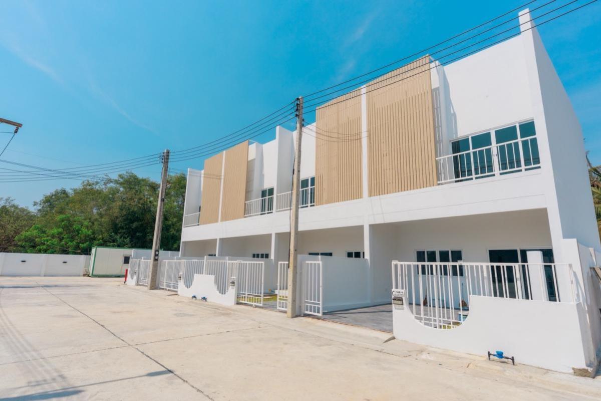 ขายทาวน์โฮมพุทธมณฑล ศาลายา : ขายทาวน์เฮ้าส์/ทาวน์โฮม  อา - เล็ก โฮม หนองปากโลง เมืองนครปฐม นครปฐม CX-133892