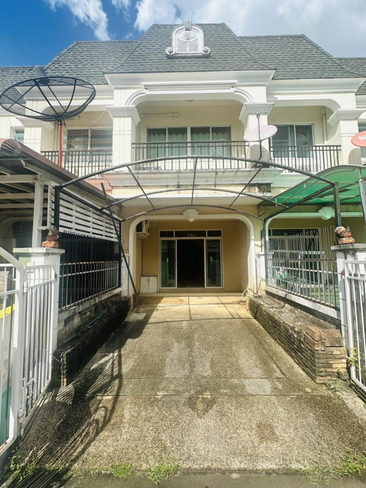 ขายทาวน์โฮมพระราม 5 ราชพฤกษ์ บางกรวย : ขายทาวน์เฮ้าส์/ทาวน์โฮม  ปริญลักษณ์ ไลท์ พระราม 5 บางกร่าง เมืองนนทบุรี นนทบุรี CX-134980