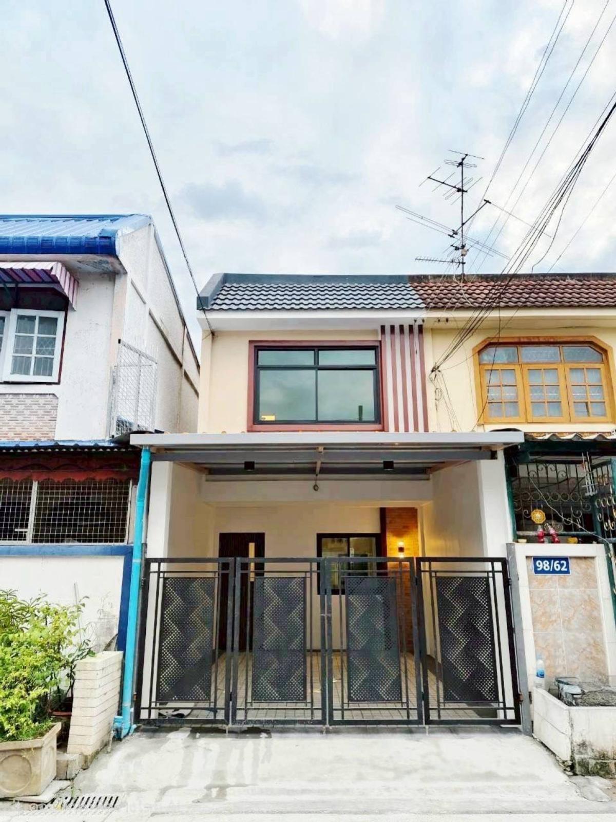 For SaleTownhomeRama5, Ratchapruek, Bangkruai : For Sale Townhouse/Townhome  , Baan Somchai Pattana , newly renovated , Bang Kruai , Bang Kruai , Nonthaburi , CX-135418