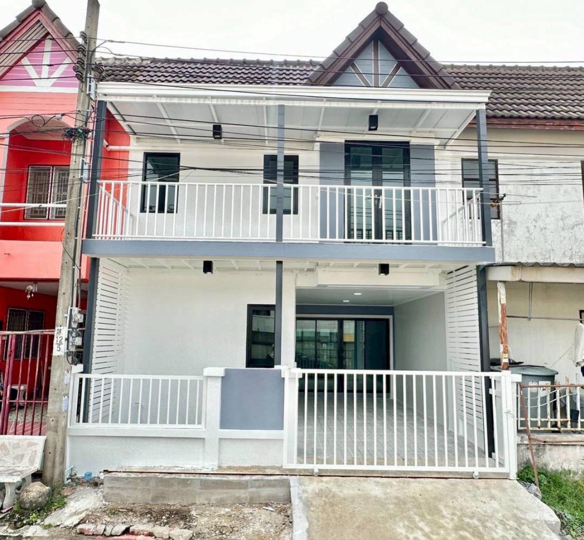 For SaleTownhomeRama5, Ratchapruek, Bangkruai : For Sale Townhouse/Townhome  , Baan Romruen Ville , newly renovated , Mahasawat , Bang Kruai , Nonthaburi , CX-136940