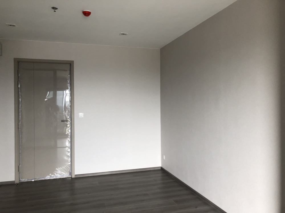Sell Politan Rive Condo, 51st floor, 1 bedroom, near the river, 31 sq.m. Loading...