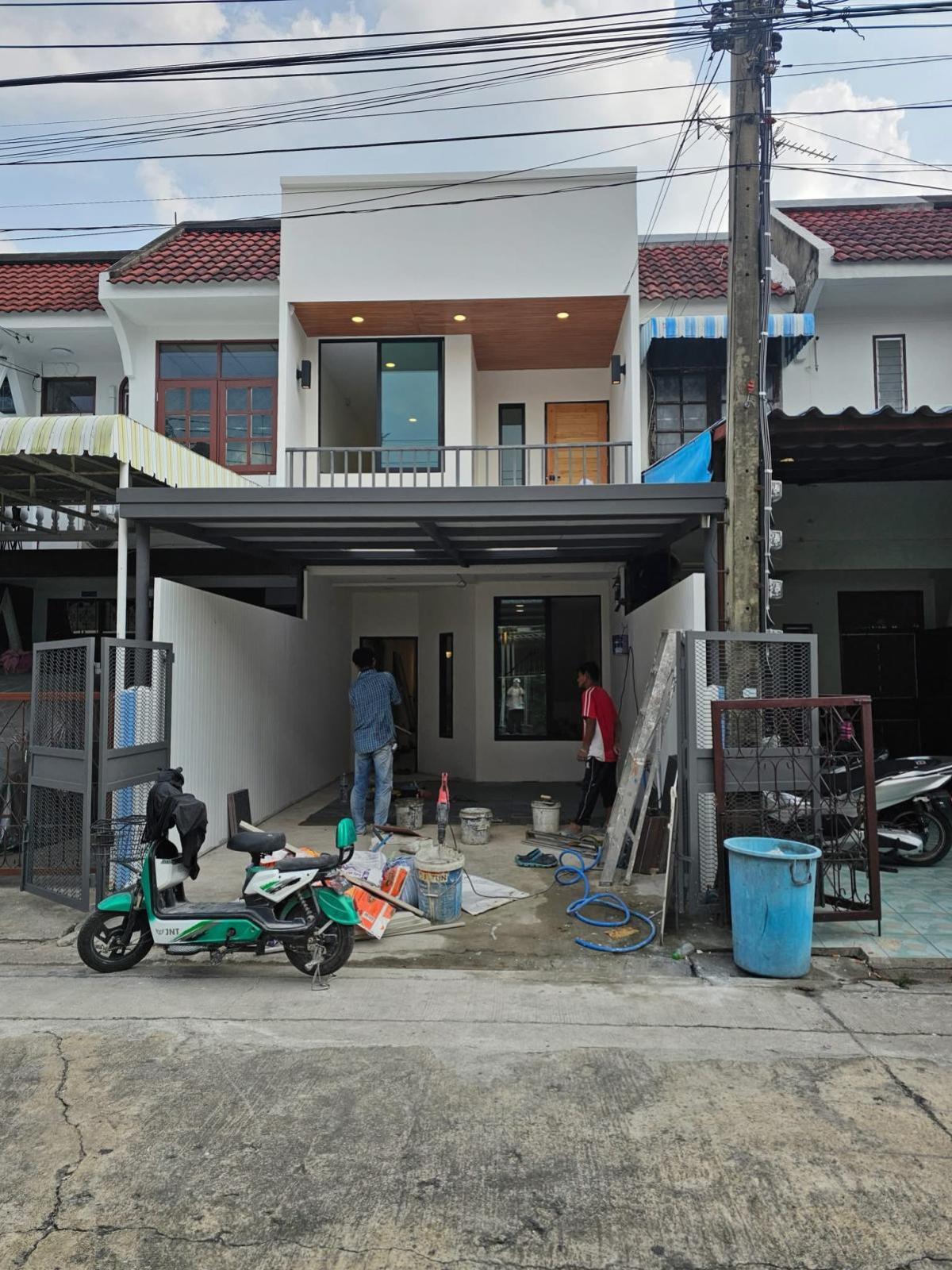 For SaleTownhomeVipawadee, Don Mueang, Lak Si : For Sale Townhouse/Townhome  , Yoocharoen Vibhavadi , newly renovated , Sanambin , Don Mueang , Bangkok , CX-137316