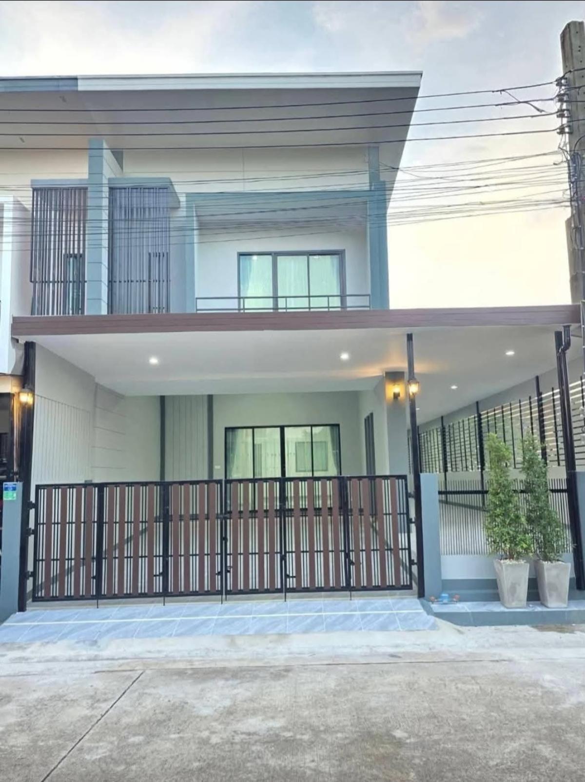 ขายทาวน์โฮมราษฎร์บูรณะ สุขสวัสดิ์ : ขายสุขสำราญ คูล @ประชาอุทิศ 90 หน้ากว้าง ทุ่งครุ เขต ทุ่งครุ กรุงเทพ CX-136974