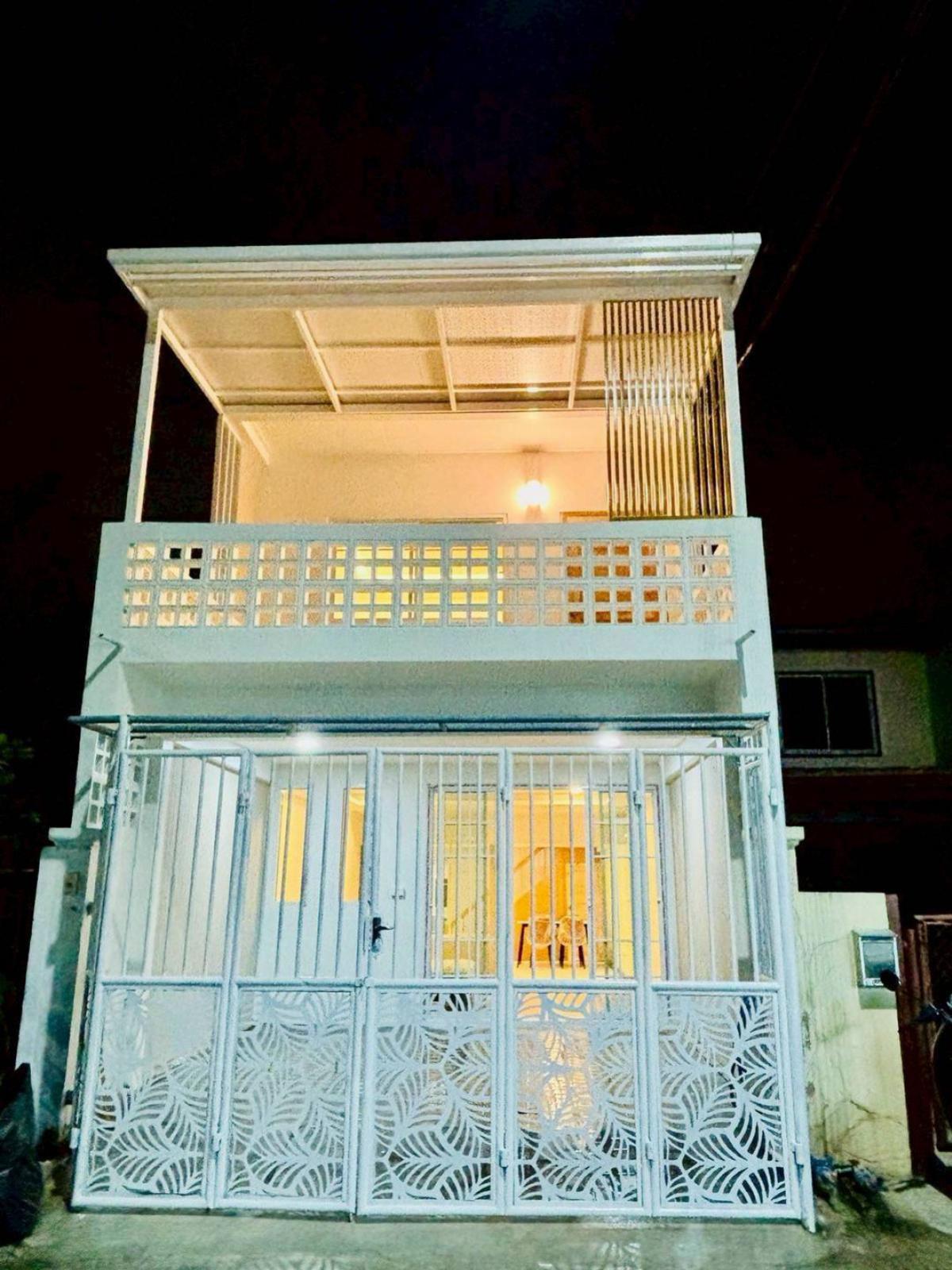 For SaleTownhomeRattanathibet, Sanambinna : For Sale Townhouse/Townhome  , Prachaniwet 3 , newly renovated , Tha Sai , Mueang Nonthaburi , Nonthaburi , CX-141714