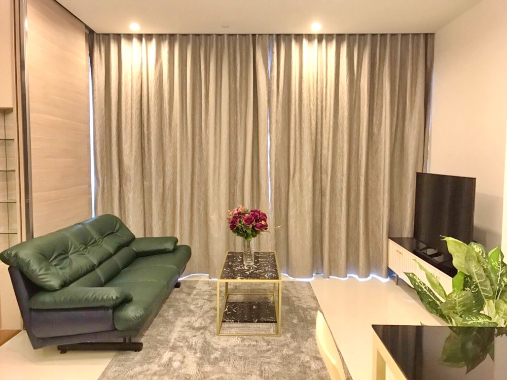 For RentCondoSathorn, Narathiwat : 0384-A😊 For RENT ให้เช่า 1 ห้องนอน 🚄ใกล้ BTS สุรศักดิ์ เพียง 2 นาที 🏢โครงการ เดอะ แบงค็อค สาทร The Bangkok Sathorn 🔔พื้นที่:59.00ตร.ม. 💲ราคาเช่า:35,000.-บาท 📞นัดชมห้อง:099-5919653 ✅LineID: @sureresidence
