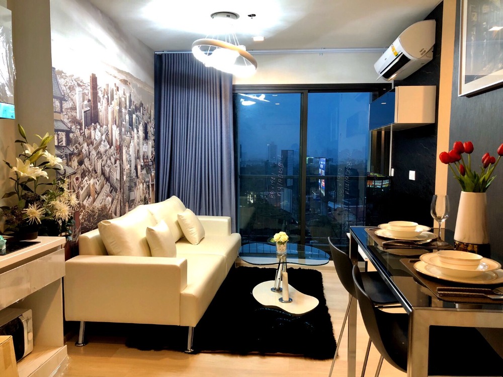 For RentCondoWitthayu, Chidlom, Langsuan, Ploenchit : 1362-A😊 For RENT ให้เช่า 1 ห้องนอน🚄 ใกล้ BTS เพลินจิต เพียง 4 นาที ( 650 ม. )🏢ไลฟ์ วัน ไวร์เลส Life One Wireless🔔พื้นที่:45.00ตร.ม.💲เช่า:27,000.-บาท📞:099-5919653✅LineID:@sureresidence