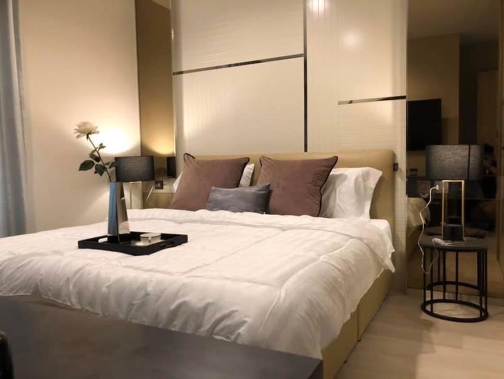 For RentCondoWitthayu, Chidlom, Langsuan, Ploenchit : 1363-A😊 For RENT ให้เช่า 2 ห้องนอน🚄 ใกล้ BTS เพลินจิต เพียง 4 นาที🏢ไลฟ์ วัน ไวร์เลส Life One Wireless🔔พื้นที่:45.00ตร.ม.💲เช่า:30,000.-บาท📞:099-5919653✅LineID:@sureresidence