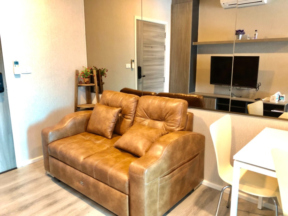 For RentCondoBangna, Bearing, Lasalle : * There is a VDO to watch / Sofa Bed / Frontmost building / : For rent, Notting Hill Sukhumvit 105, near BTS Bearing 400m, very beautiful room, complete with a washing machine, ready to move in.