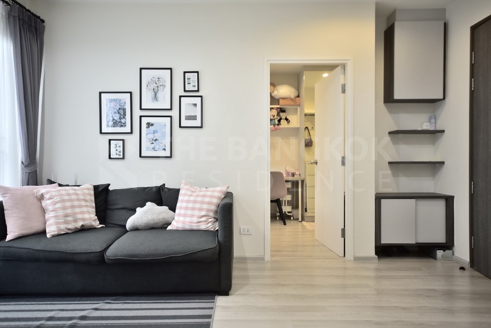ขายคอนโดรัชดา ห้วยขวาง : ขายด่วน  Centric Ratchada Huaikwang  2 bedrooms 1 bathroom floor 15 ++  53 sq.m. เพียง 6.2 MB ห้องดีมาก น่าอยู่