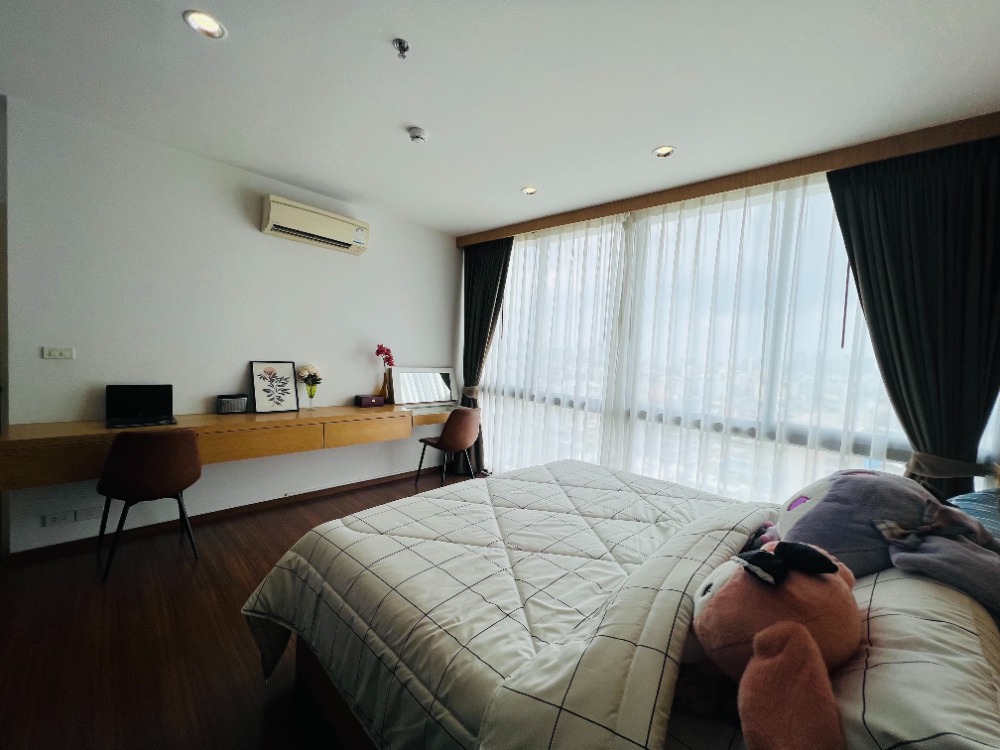 For RentCondoLadprao, Central Ladprao : For rent, the best price since having come !! On the high floor, luxury room, fully furnished, fully furnished (52 sq m.) @Condo The Issara Ladprao