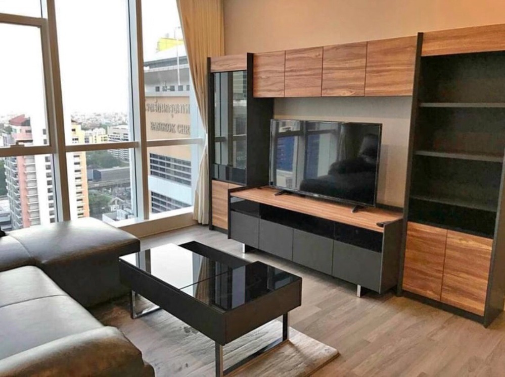 ให้เช่าคอนโดสาทร นราธิวาส : 3148-A😊 For RENT ให้เช่า 2 ห้องนอน🚄ใกล้ BTS สถานีสุรศักดิ์🏢เดอะรูม สาทร-ถนนปั้น The room Sathorn-TanonPun🔔พื้นที่:78.50ตร.ม.💲เช่า:50,000฿📞O88-7984117,O65-9423251✅LineID:@sureresidence