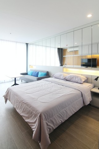 For RentCondoSathorn, Narathiwat : Condo for rent - sale Noble Revo Silom Noble Revo Silom 1 bed 34 sqm near BTS Surasak.