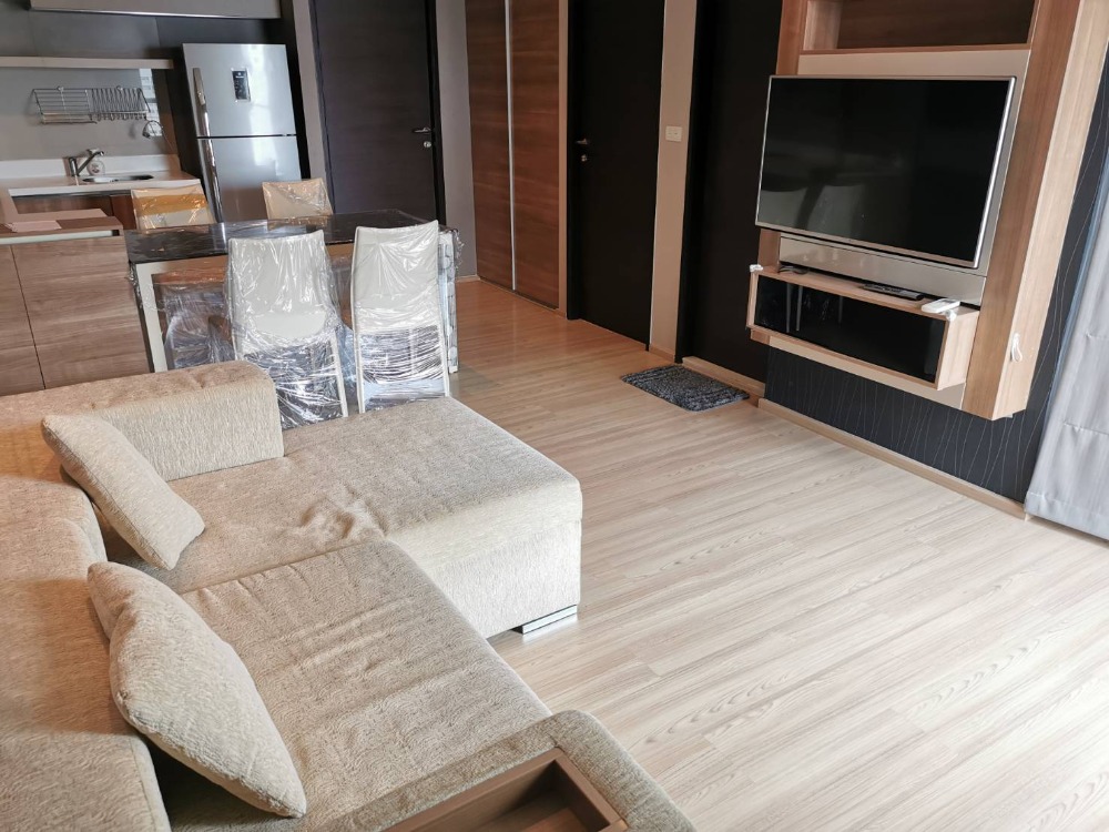 For RentCondoSathorn, Narathiwat : For rent Rhythm Sathorn - 2 Bedroom, size 66 sq.m  Corner room River view