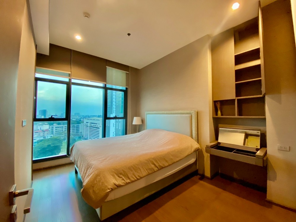 ให้เช่าคอนโดสาทร นราธิวาส : 3302😊😍 For RENT & SELL ให้เช่าและขาย 2 ห้องนอน🚄ใกล้ BTS สุรศักดิ์🏢เดอะ ดิโพลแมท สาทร The Diplomat Sathorn🔔พื้นที่:77.70ตร.ม.💲เช่า:50,000฿💲ขาย:18,000,000฿📞O99-5919653,065-9423251✅LineID:@sureresidence