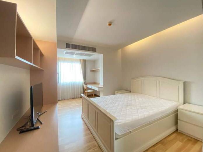 ให้เช่าคอนโดอ่อนนุช อุดมสุข : 3323-A😊😍 For RENT&SELL ให้เช่าและขาย 3 ห้องนอน🚄ใกล้ BTS อ่อนนุช🏢เรสซิเดนซ์ 52 Residence 52🔔พื้นที่:99.00ตร.ม.💲เช่า:45,500฿ ฿💲ขาย:10,900,000฿ ฿📞O88-7984117,O65-9423251✅LineID:@sureresidence