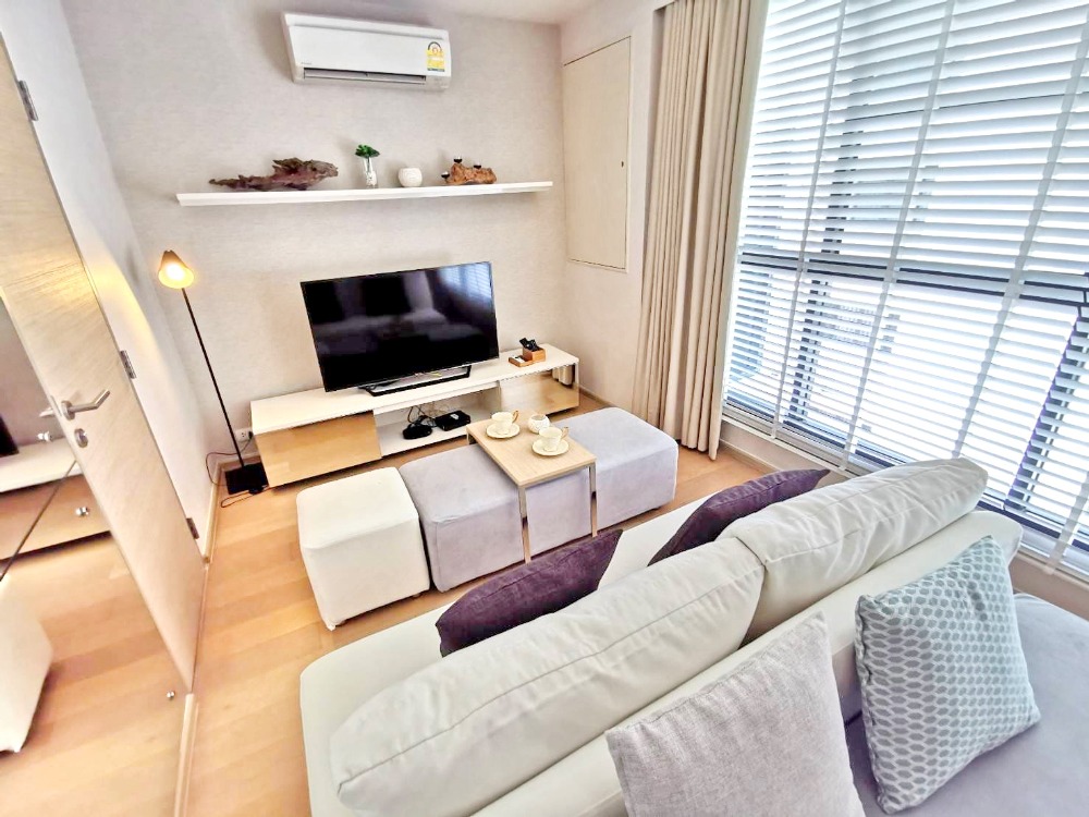 ให้เช่าคอนโดสุขุมวิท อโศก ทองหล่อ : 3498-A😊 For RENT ให้เช่า 2 ห้องนอน Duplex🚄ใกล้ BTS ทองหล่อ🏢ลิฟ แอท 49 / LIV @ 49🔔พื้นที่:82.00ตร.ม.💲เช่า:65,000฿📞O88-7984117,O65-9423251✅LineID:@sureresidence