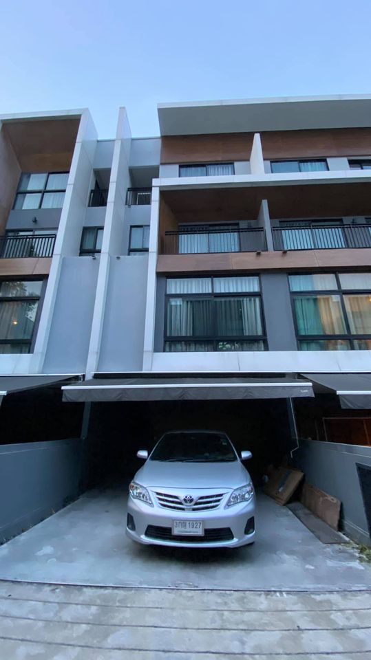 For RentTownhomeChokchai 4, Ladprao 71, Ladprao 48, : NA-H6004 Townhome for rent, 3.5 floors, Arden Ladprao 71 project with furniture.