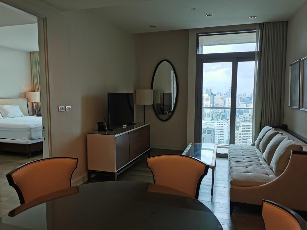 For RentCondoWitthayu, Chidlom, Langsuan, Ploenchit : Ready move in near BTS Pleonchit! Condo for rent Oriental residence Wireless 2 bedroom 2 bathroom 86 sq.m. Floor 28