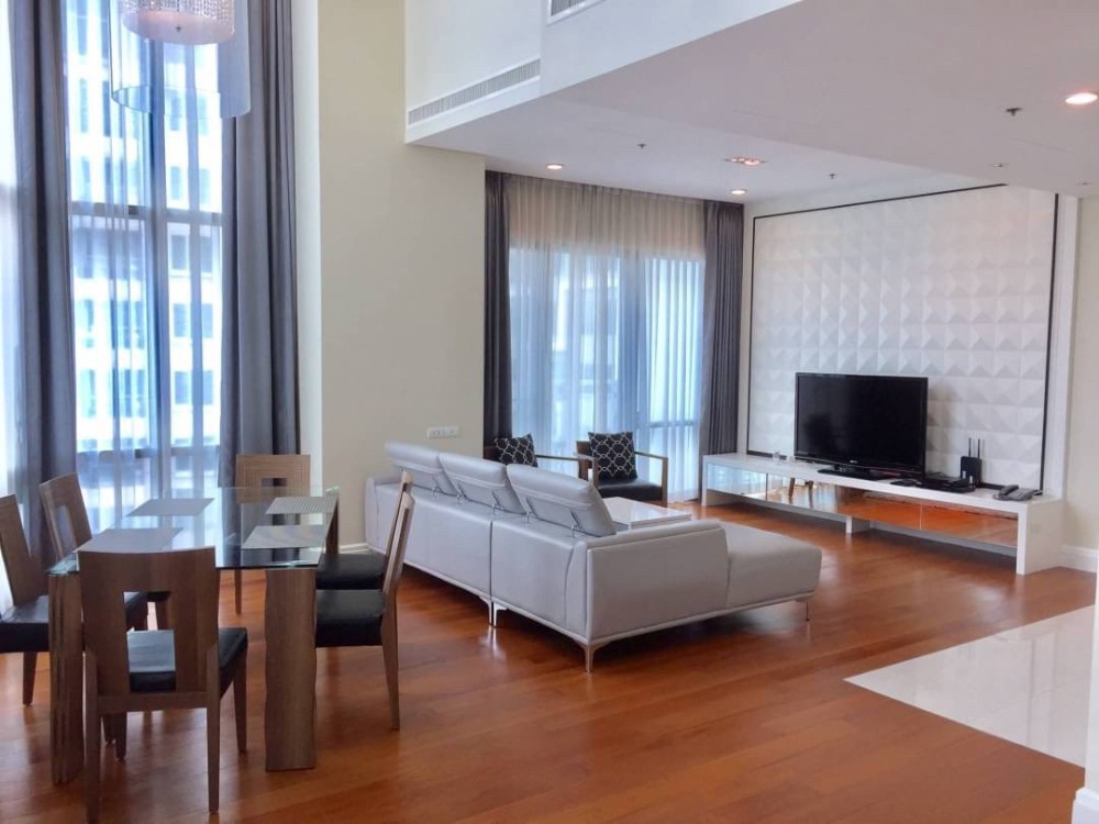 ให้เช่าคอนโดสุขุมวิท อโศก ทองหล่อ : Luxury Condominium in Phrompong walk to BTS Phrompong Bangkok