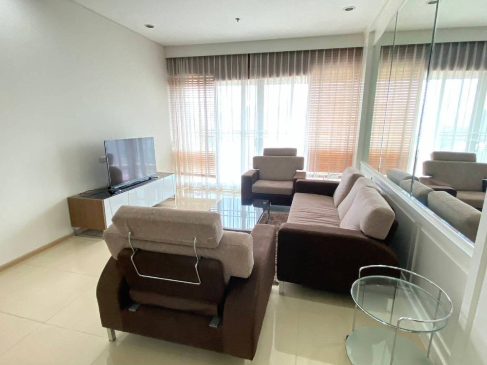 For RentCondoSukhumvit, Asoke, Thonglor : For rent The Lakes Asoke, good location, next to BTS, big room, 3 bedrooms